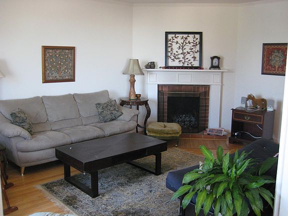 2nd image of 2370 17th Ave #2370