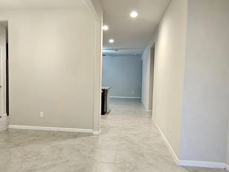 4339 Isaac Bay Dr — Photo 6