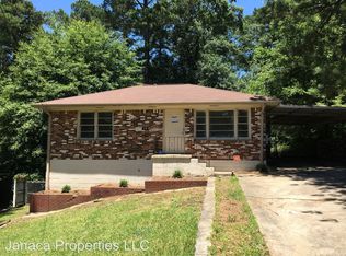 670 Melrose Dr, Forest Park, GA 30297
