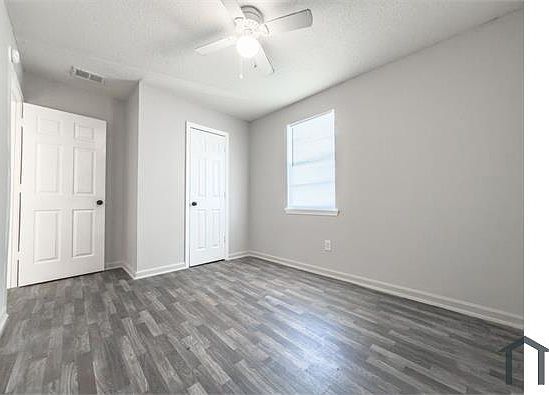 5th image of 1815 Sumner Ave #16
