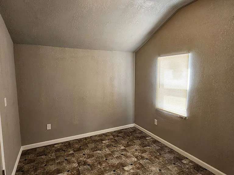 Centrally Located One Bedroom Duplex — Photo 9