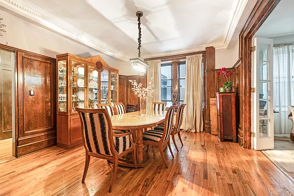 Sold by Douglas Elliman | media 8