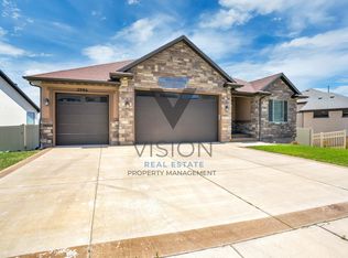 2996 S Fox Pointe Dr, Saratoga Springs, UT 84045