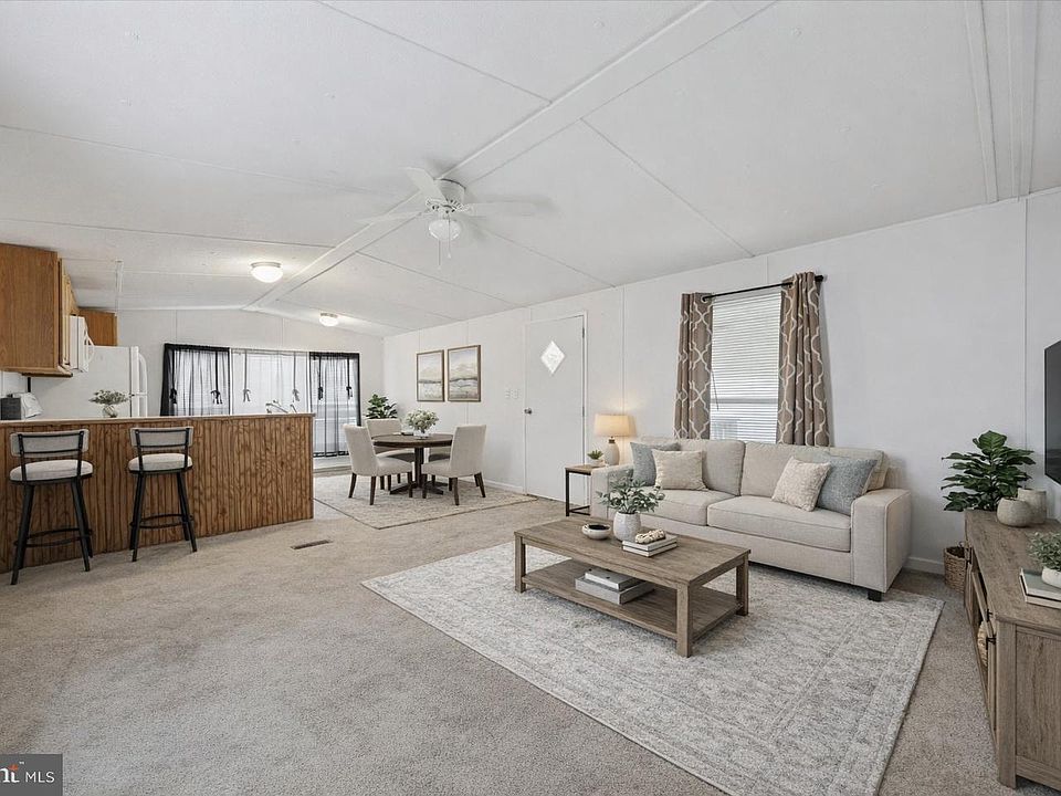 1st image of 20 Winterset Rd