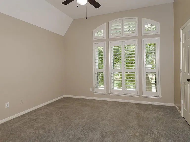 2 Silverstrand Pl — Photo 27