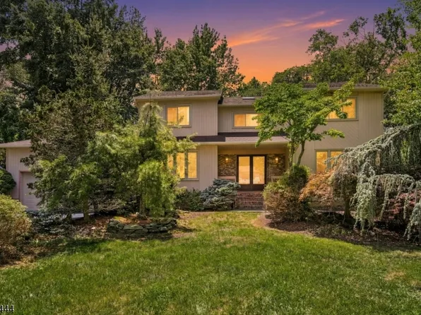 40 Vista Dr, Marlboro Twp., NJ 07751