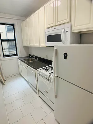 Rented by Prime City Listings LLC | media 10