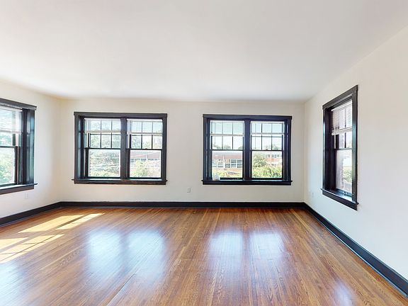 3rd image of 608 E Armour Blvd APT 201