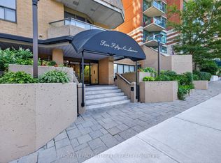 556 Laurier Ave SW #1606, Ottawa, ON K1R 7X2