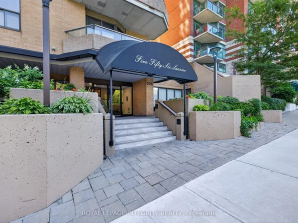 556 Laurier Ave SW #1606, Ottawa, ON K1R 7X2