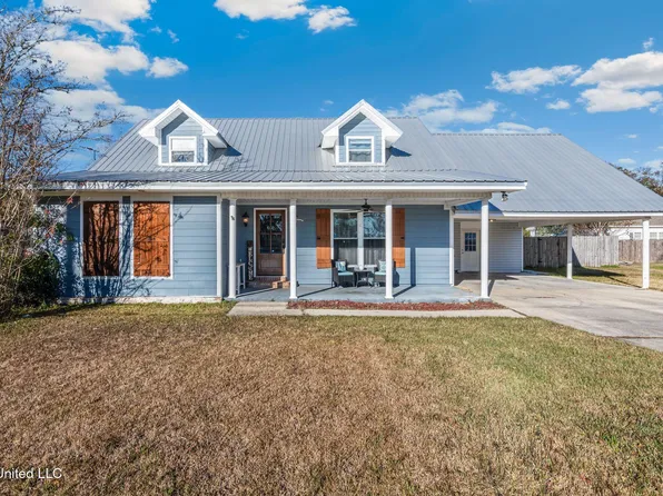 221 Arcola Cv, Bay Saint Louis, MS 39520