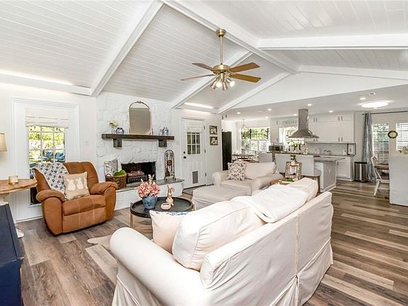 3rd image of 815 McNeil Ave