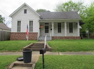 804 E Rusk St, Marshall, TX 75670