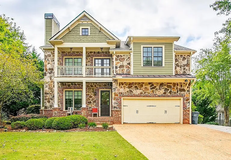 4580 Carriage Walk Ln — Photo 1