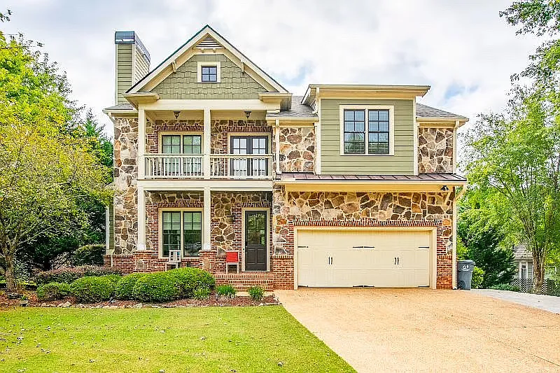4580 Carriage Walk Ln