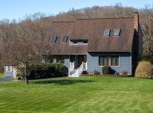 27 Dudley Rd, Sutton, MA 01590