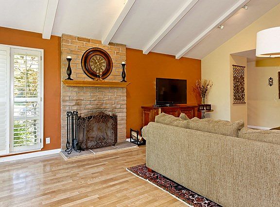 4th image of 2838 Lariat Ln