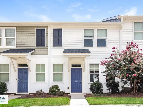 144 Valley Creek Dr, Boiling Springs, SC 29316