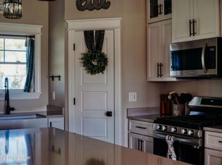 123 Gavin Dr, Shepherdsville, KY 40165