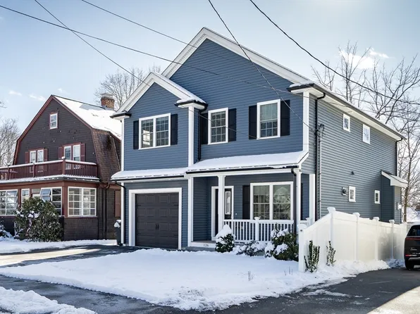 126 Dale St, Waltham, MA 02451