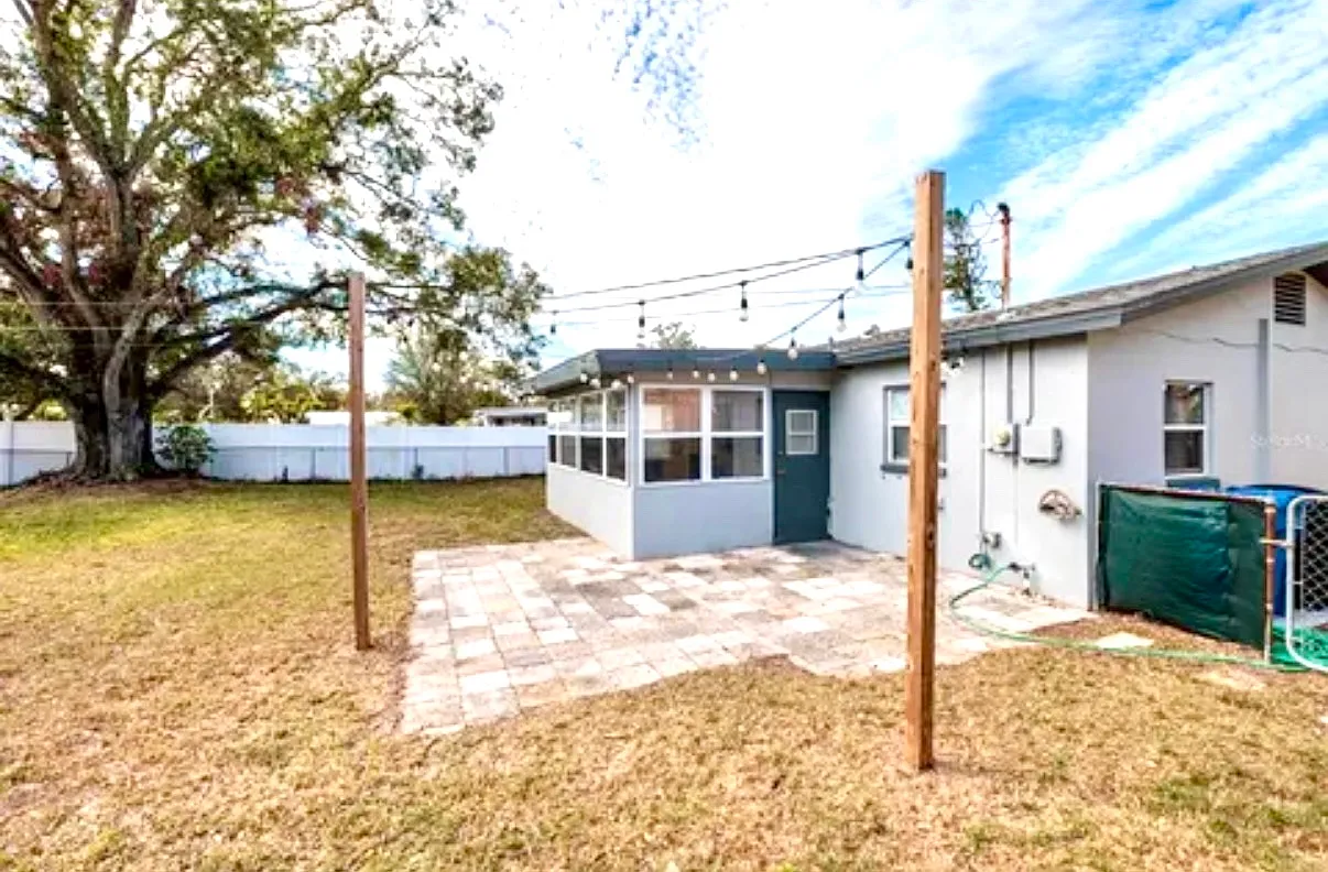 3 bed, 1260 sqft, $2,750 — Photo 2