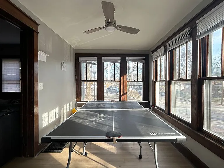 223 E 8th St — Photo 13