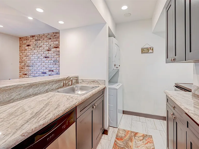 5863 Inwood Dr #5 — Photo 15