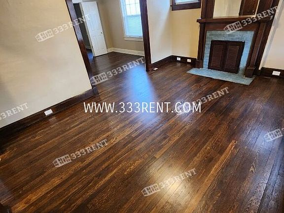 2nd image of 1332 E 55th St