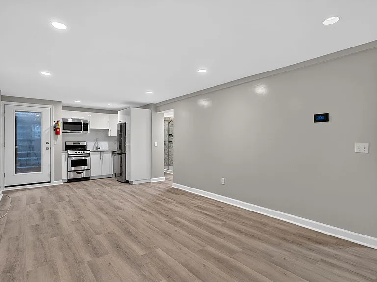 451 M St NW #B — Photo 10