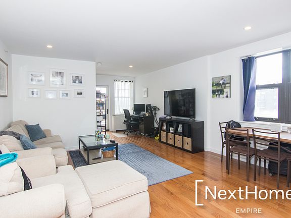 3rd image of 25-25 Astoria Blvd #3B