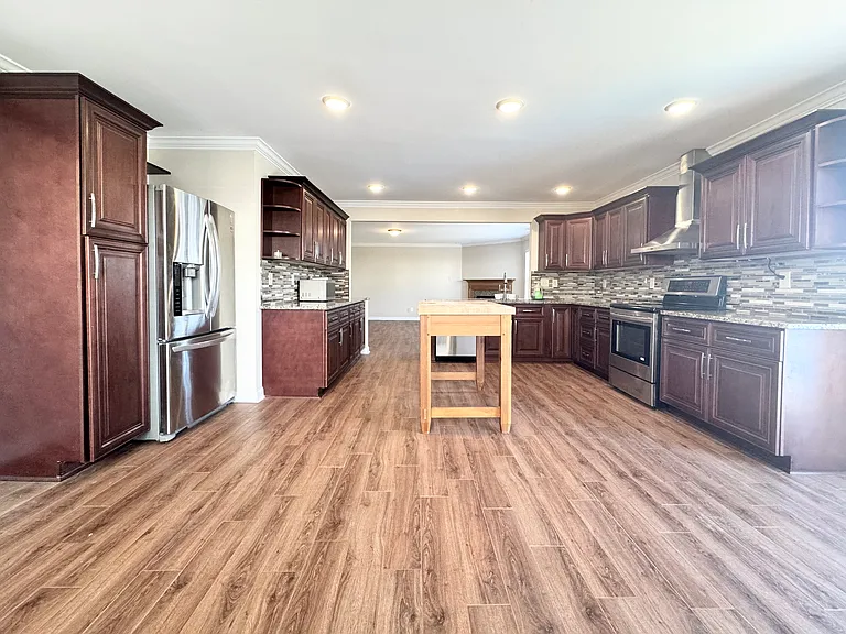 5544 Hammermill Dr — Photo 8