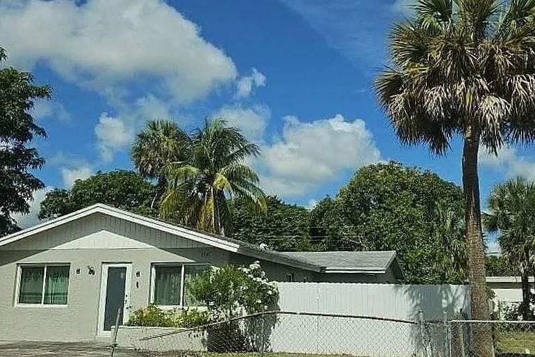 2nd image of 1141 NW 29th Way