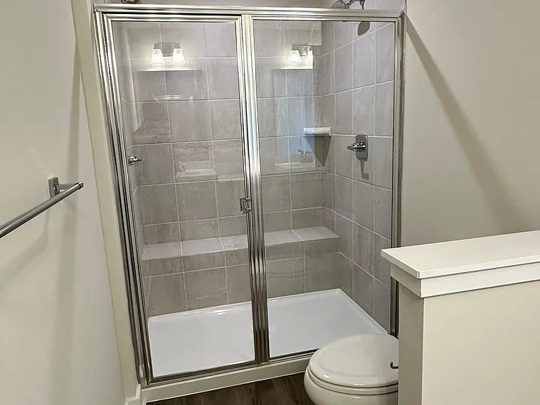 325 E Cochran St — Photo 26