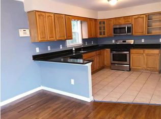 135 Randolph Ave #2, Jersey City, NJ 07305
