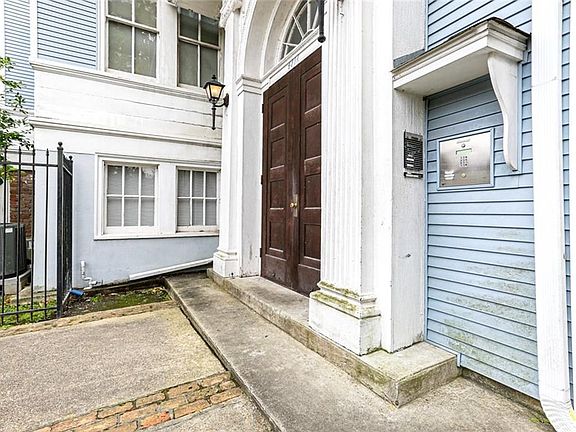 2nd image of 4716 Annunciation St APT 1C