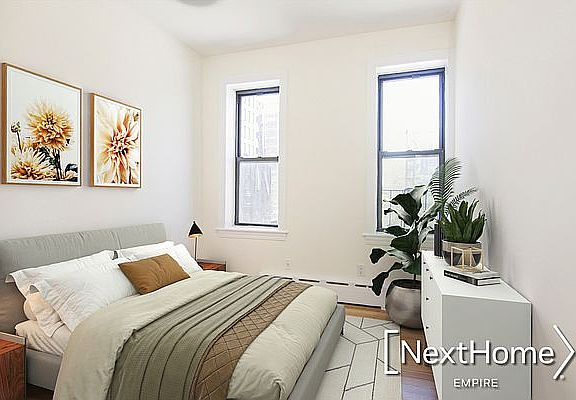 4th image of 4-27 27th Ave #3R