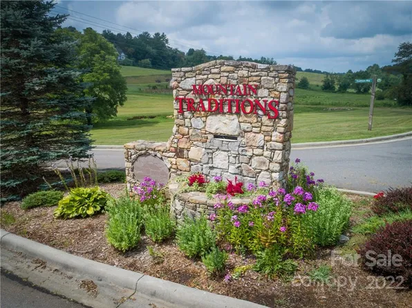 77 Traditions Way, Mars Hill, NC 28754