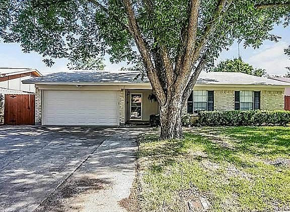 2nd image of 219 Centennial Dr