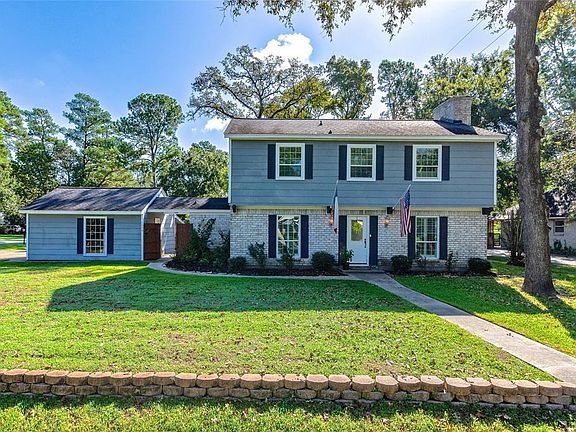 2nd image of 1806 Laurel Springs Ln
