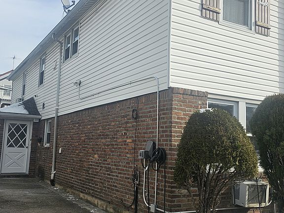 2nd image of 5767 Cloverdale Blvd #1