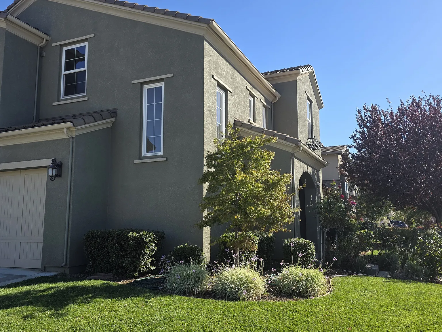 4 bed, 2.5 bath, 1647 sqft, $4,500 — Photo 2