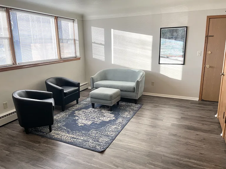 Dunlap Apartments — Photo 37