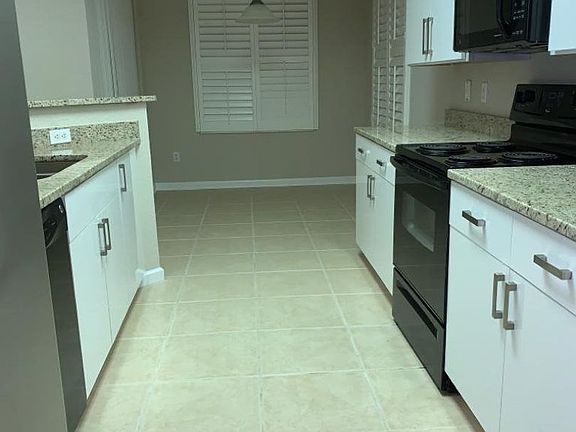 3rd image of 2522 San Tecla St Unit 109