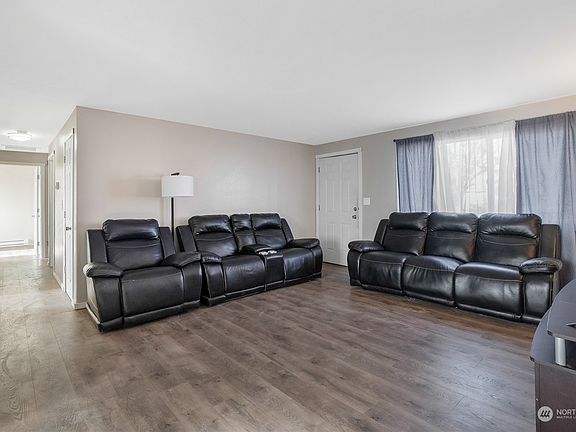 4th image of 1108 Mather Drive