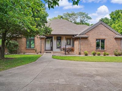 204 E High St, Baldwin City, KS, 66006