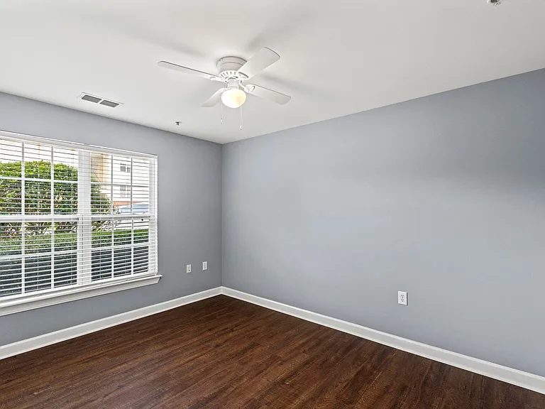2820 Bloomfield Ln #107 — Photo 12