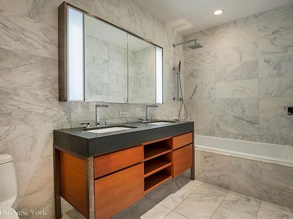 4th image of 75 Wall St APT 23G