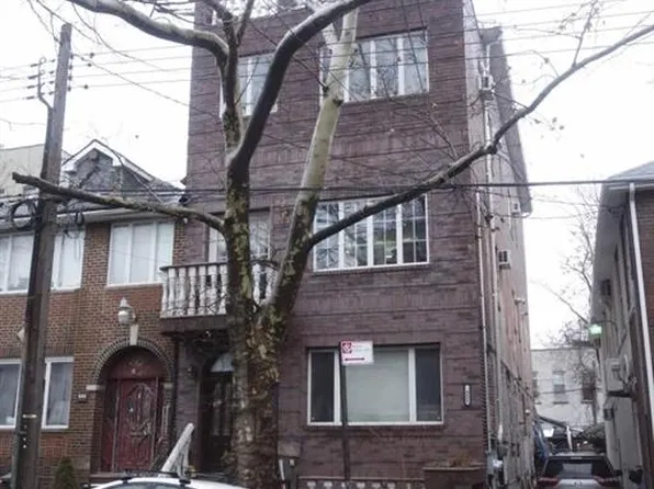 921 45th St, Brooklyn, NY 11219