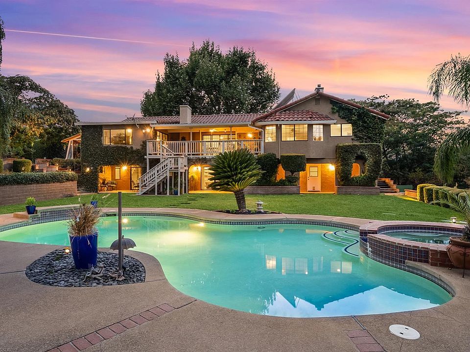 1st image of 5841 Fernwood Dr