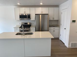 3543 W Cornfield Dr, Lehi, UT 84043